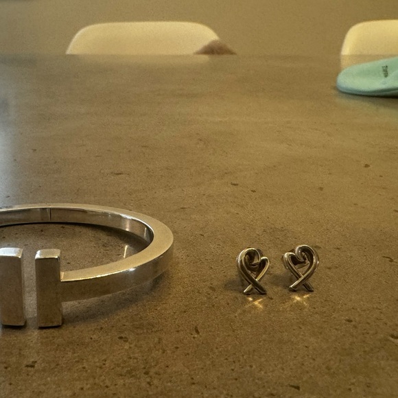 Earrings
Worn once - Picture 2 of 2